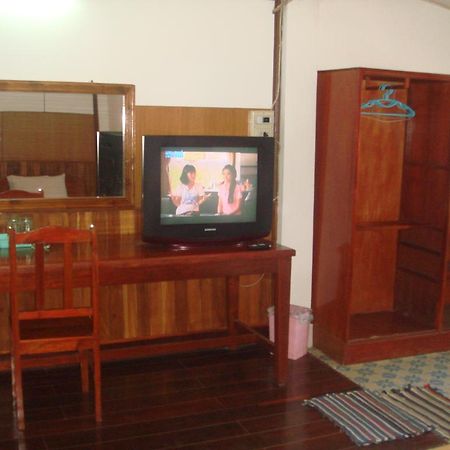 Champa Hotel Pakse Buitenkant foto