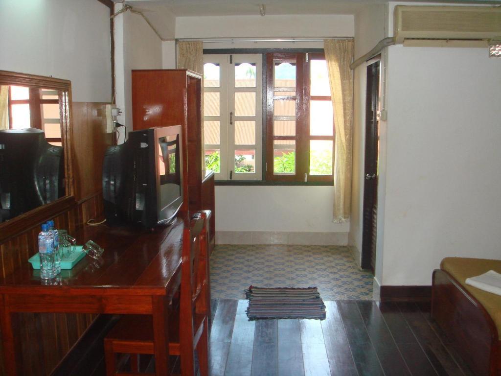 Champa Hotel Pakse Buitenkant foto