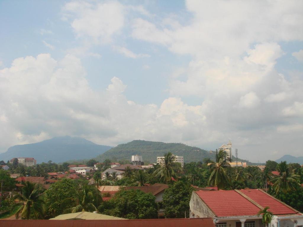 Champa Hotel Pakse Buitenkant foto