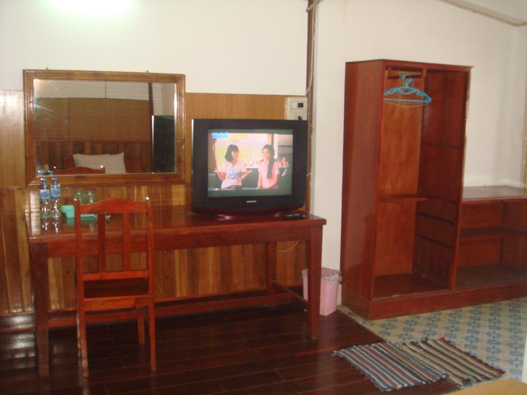 Champa Hotel Pakse Buitenkant foto