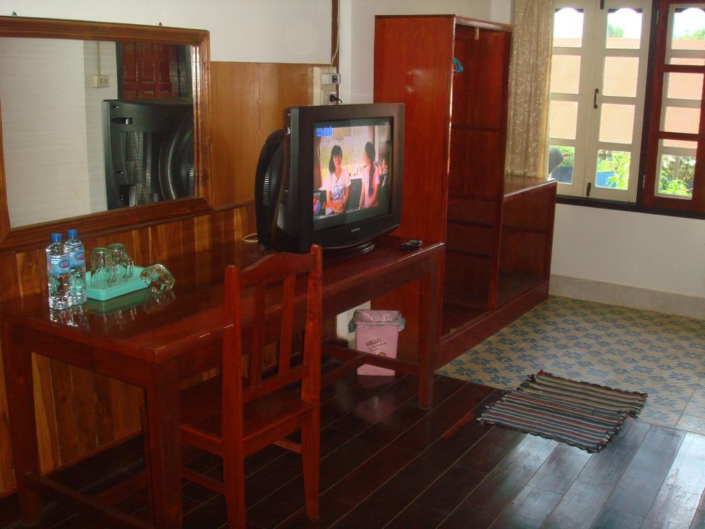 Champa Hotel Pakse Buitenkant foto