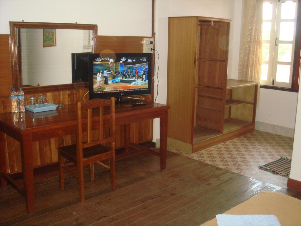 Champa Hotel Pakse Buitenkant foto