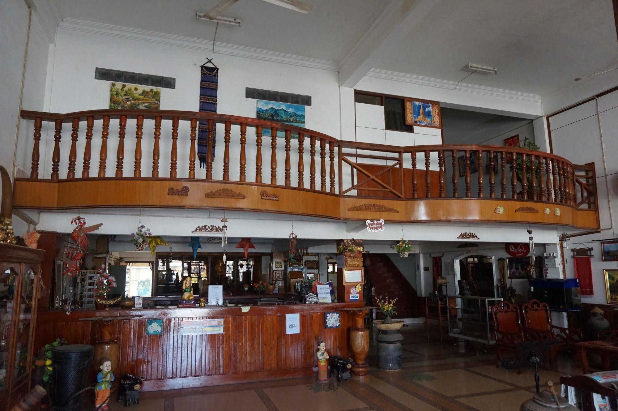 Champa Hotel Pakse Buitenkant foto
