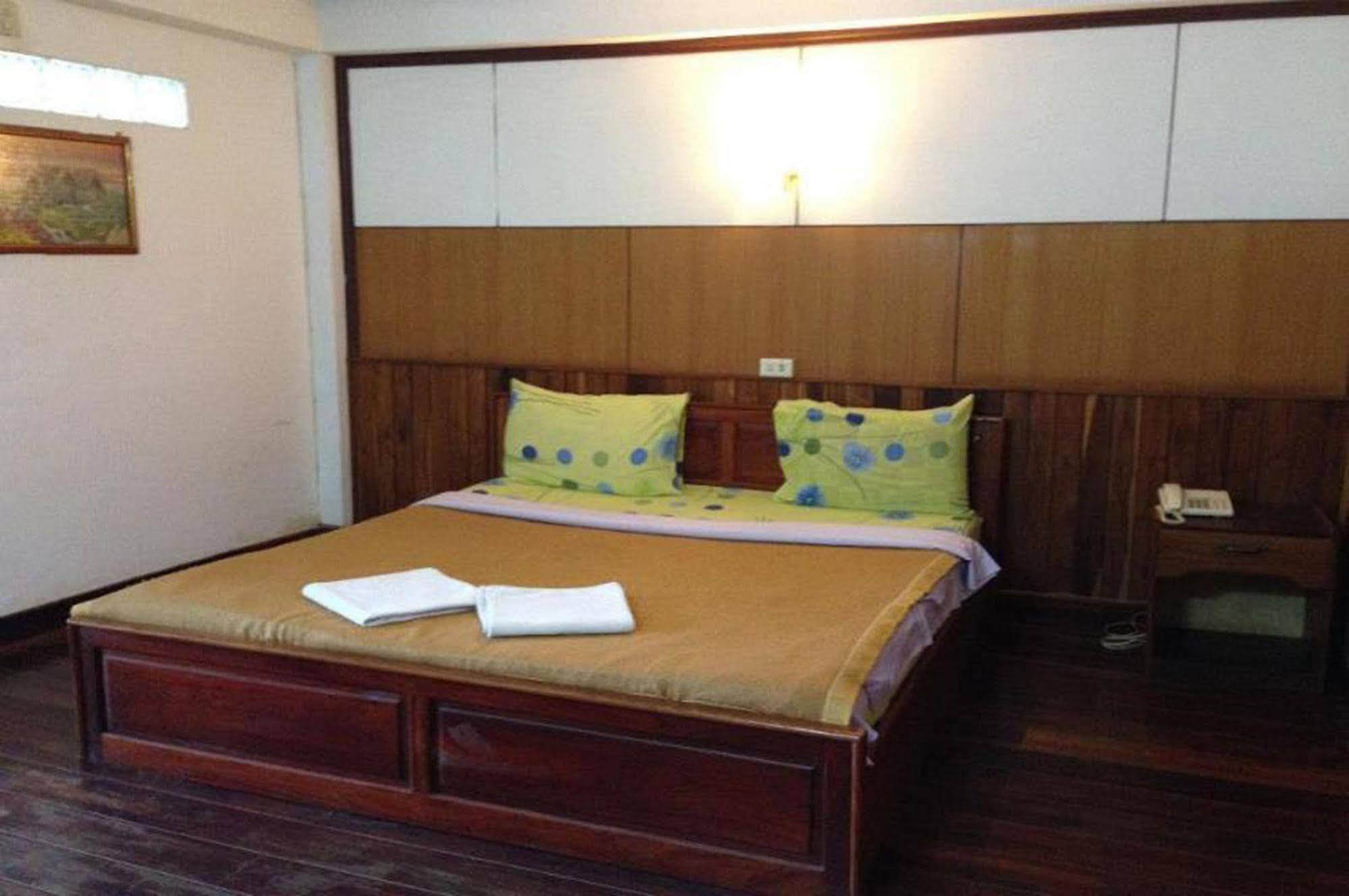 Champa Hotel Pakse Buitenkant foto